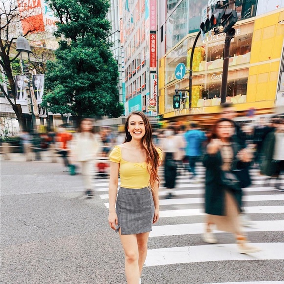 🌸5 for $20🌸 Pastel Yellow Top | Aritzia - Picture 8 of 8